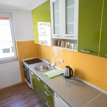Apartament Studio Apartman Orange E&e