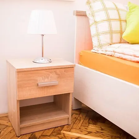Studio Apartman Orange E&e *